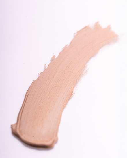 ZOLA x Valentina Lelyukh Рідкі тіні для повік Silky Matte Tint 01 Soft beige - фото №4 